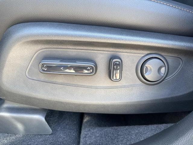 Photo of 2026 Crystal Black Pearl Honda CR-V Hybrid