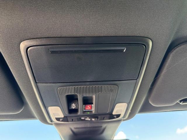 Photo of 2026 Crystal Black Pearl Honda CR-V Hybrid
