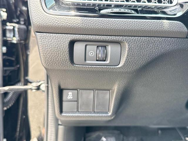 Photo of 2025 Crystal Black Pearl Honda Civic Hybrid
