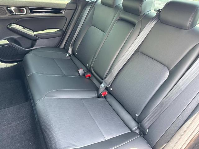 Photo of 2025 Crystal Black Pearl Honda Civic Hybrid