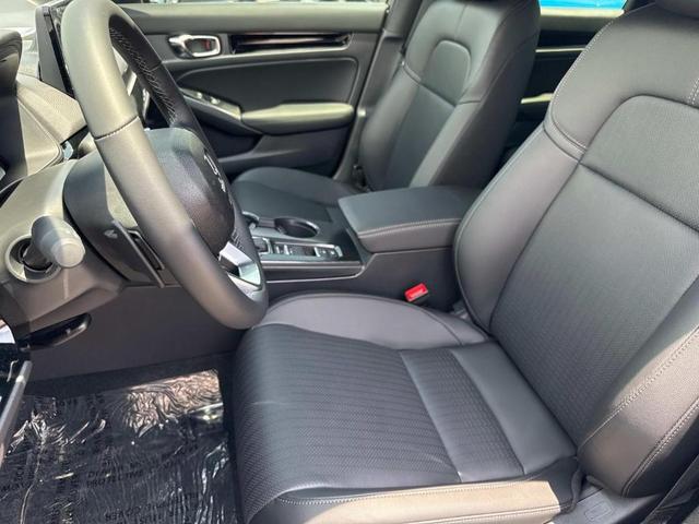 Photo of 2025 Crystal Black Pearl Honda Civic Hybrid