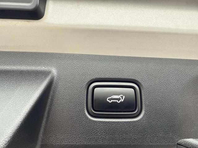 Photo of 2024 Shimmering Silver Hyundai TUCSON