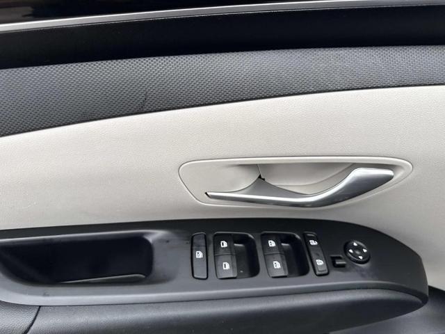 Photo of 2024 Shimmering Silver Hyundai TUCSON