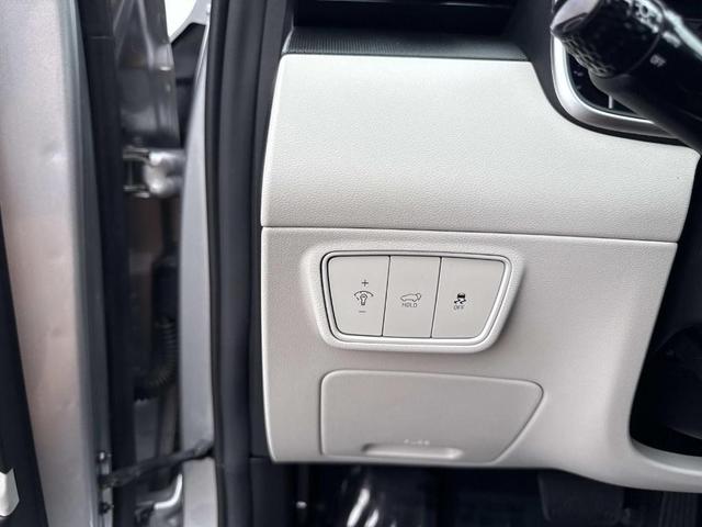 Photo of 2024 Shimmering Silver Hyundai TUCSON