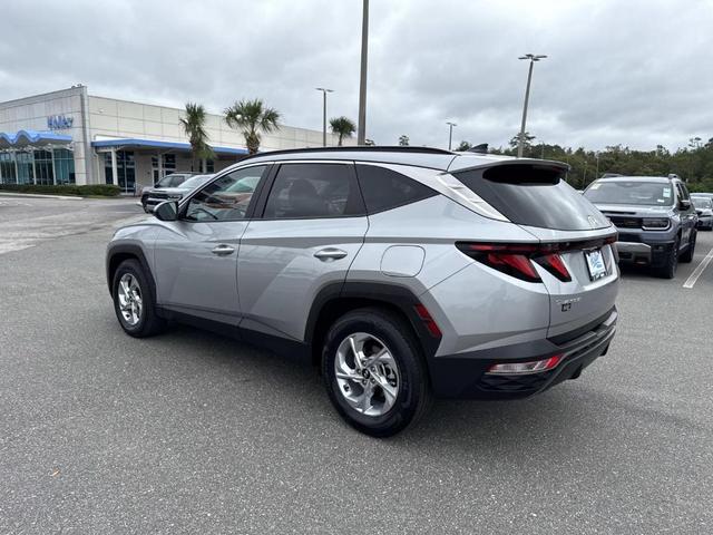 Photo of 2024 Shimmering Silver Hyundai TUCSON