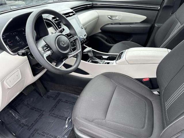 Photo of 2024 Shimmering Silver Hyundai TUCSON