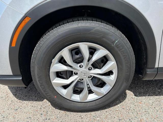 Photo of 2026 Solar Silver Metallic Honda CR-V
