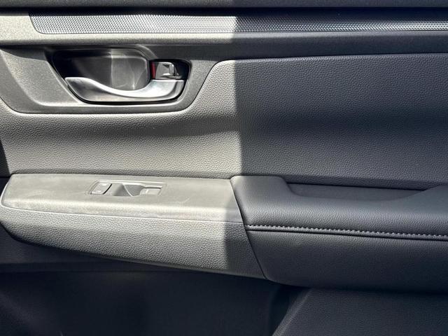 Photo of 2026 Solar Silver Metallic Honda CR-V