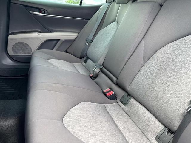 Photo of 2022 Super White Toyota Camry