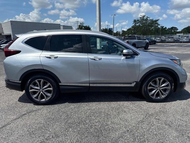 Photo of 2022 Lunar Silver Metallic Honda CR-V