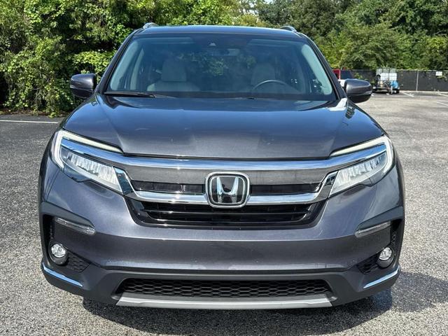 Photo of 2022 Modern Steel Metallic Honda Pilot