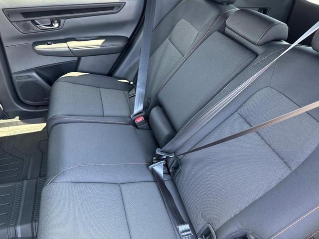 Photo of 2026 Urban Gray Pearl Honda CR-V Hybrid
