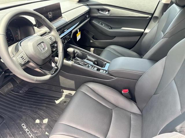 Photo of 2025 Platinum White Pearl Honda Accord Hybrid