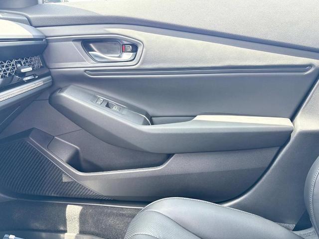 Photo of 2025 Platinum White Pearl Honda Accord Hybrid