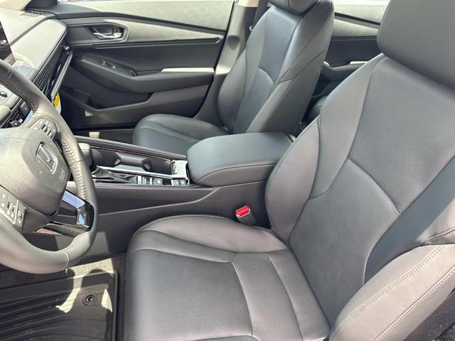 Photo of 2025 Platinum White Pearl Honda Accord Hybrid