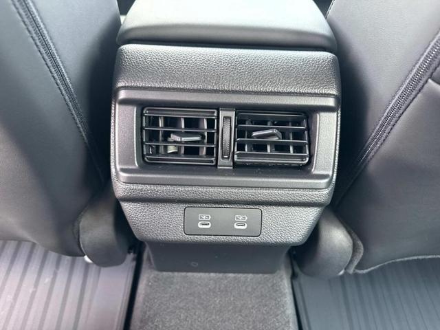 Photo of 2025 Platinum White Pearl Honda Accord Hybrid