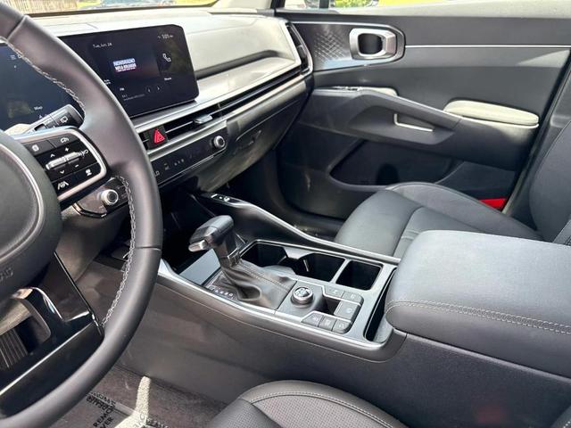Photo of 2025 Metal Kia Sorento