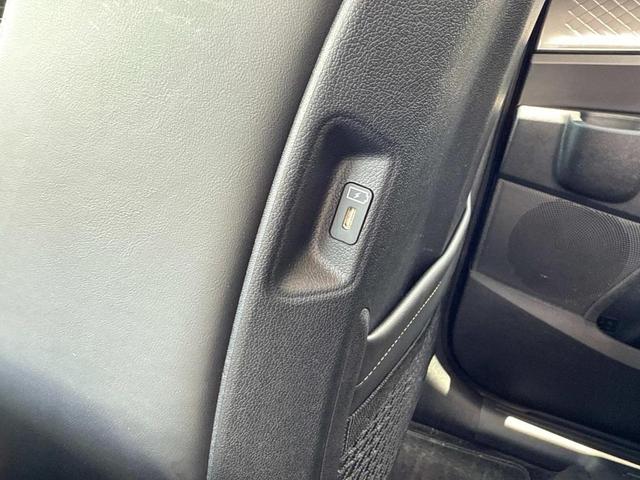 Photo of 2025 Metal Kia Sorento