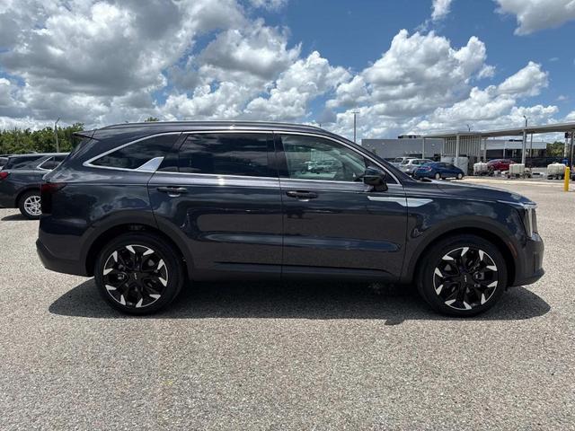 Photo of 2025 Metal Kia Sorento