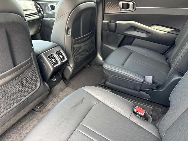 Photo of 2025 Metal Kia Sorento
