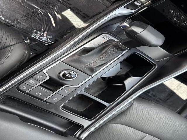 Photo of 2025 Metal Kia Sorento