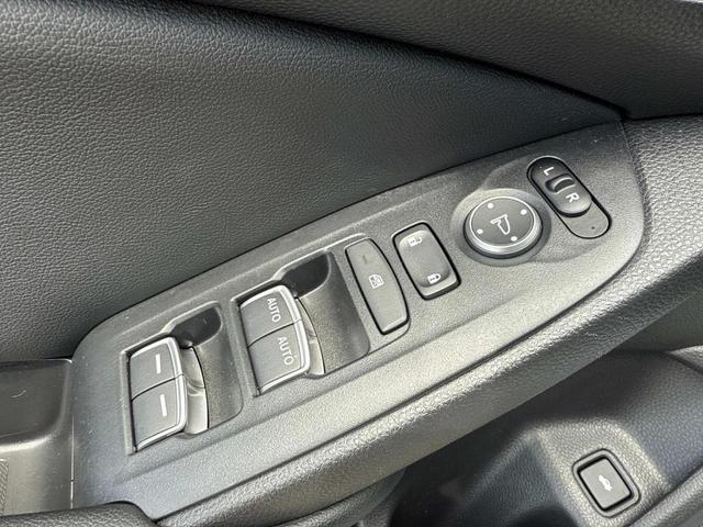 Photo of 2022 Sonic Gray Pearl Honda Accord Hybrid