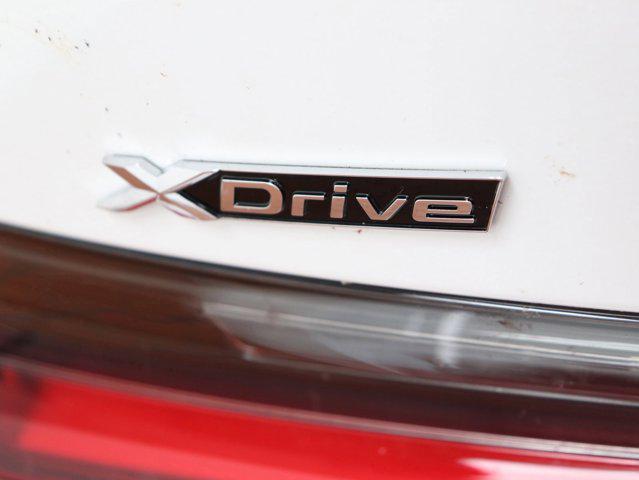 Photo of 2025 Alpine White BMW 330