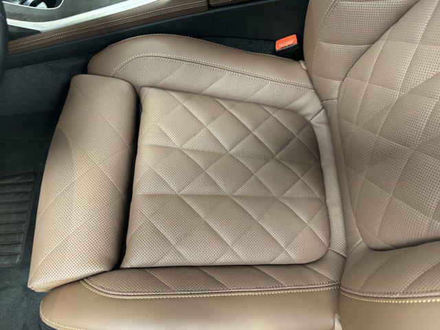 Photo of 2026 Skyscraper Grey Metallic BMW X7