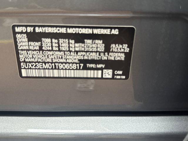 Photo of 2026 Skyscraper Grey Metallic BMW X7