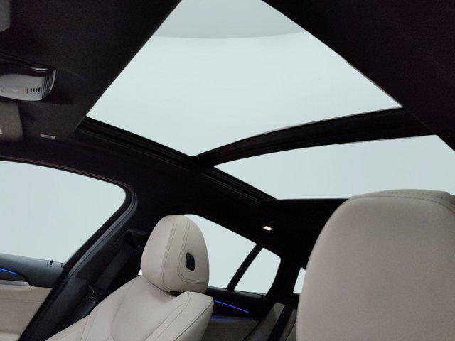 Photo of 2023 Carbon Black Metallic BMW X4