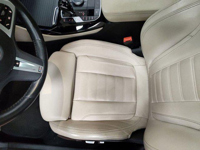 Photo of 2023 Carbon Black Metallic BMW X4
