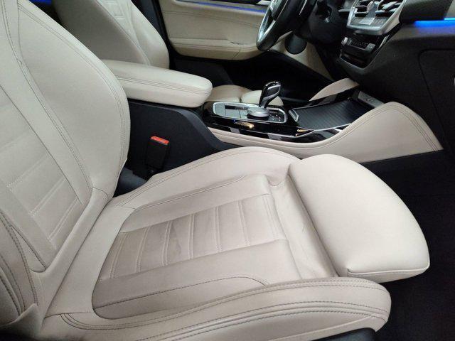 Photo of 2023 Carbon Black Metallic BMW X4