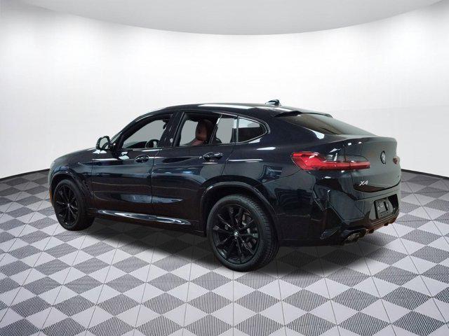 Photo of 2022 Carbon Black Metallic BMW X4
