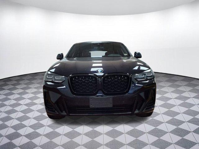 Photo of 2022 Carbon Black Metallic BMW X4