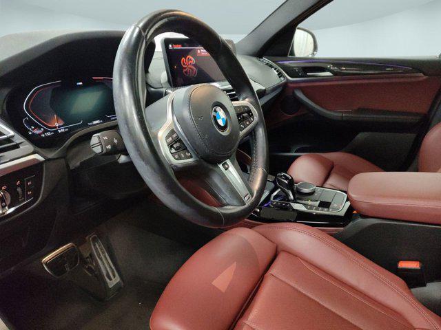 Photo of 2022 Carbon Black Metallic BMW X4