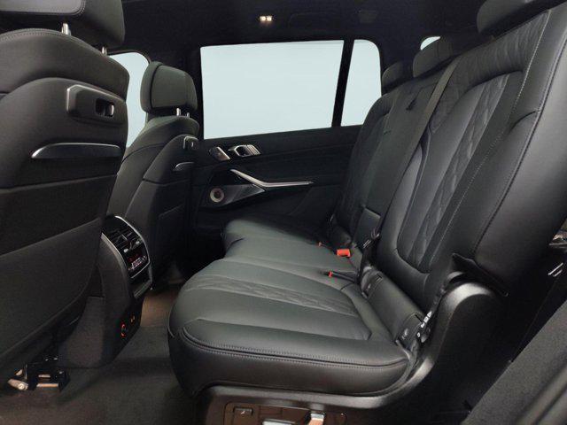 Photo of 2026 Black Sapphire Metallic BMW X7