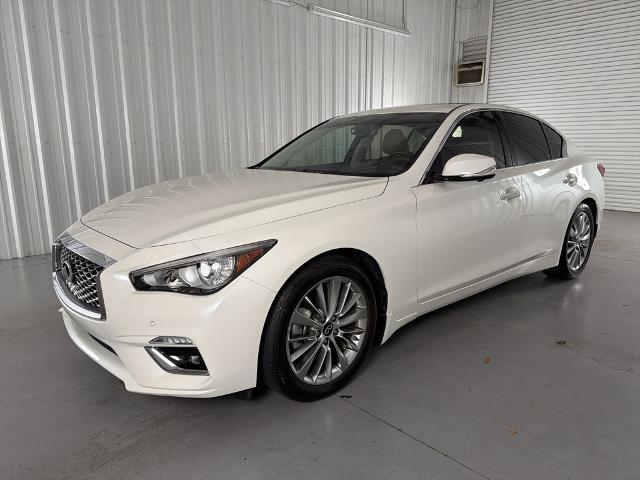 Photo of 2024 Majestic White INFINITI Q50