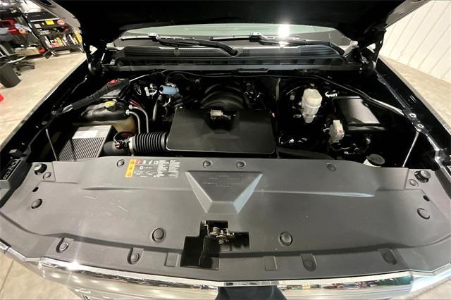 Photo of 2018 Black Chevrolet Silverado 1500