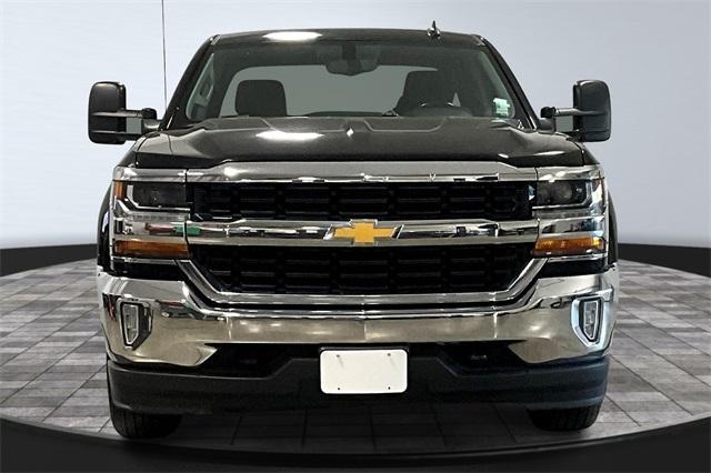 Photo of 2018 Black Chevrolet Silverado 1500