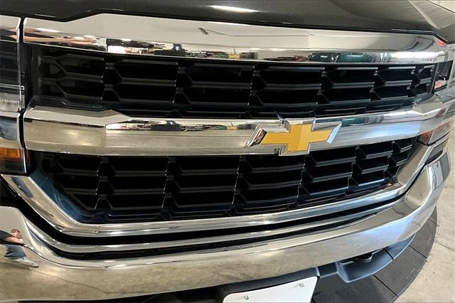Photo of 2018 Black Chevrolet Silverado 1500