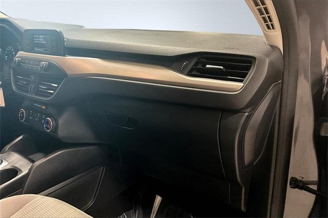 Photo of 2022 Carbonized Gray Metallic Ford Escape