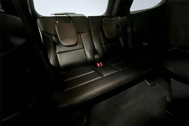 Photo of 2020 Silver Ford Explorer