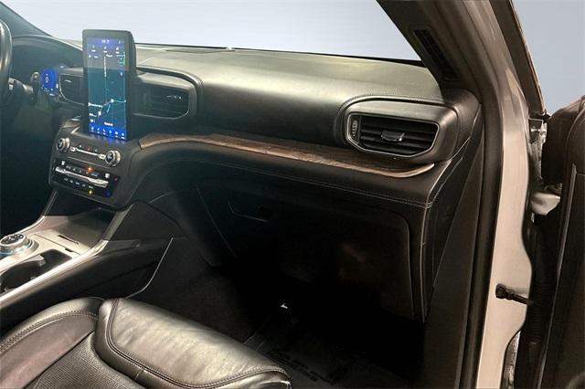 Photo of 2020 Silver Ford Explorer