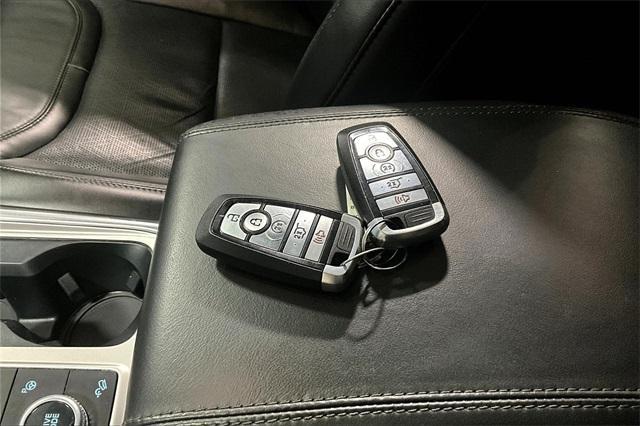 Photo of 2020 Silver Ford Explorer