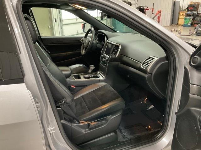 Photo of 2018 Billet Silver Metallic Clearcoat Jeep Grand Cherokee