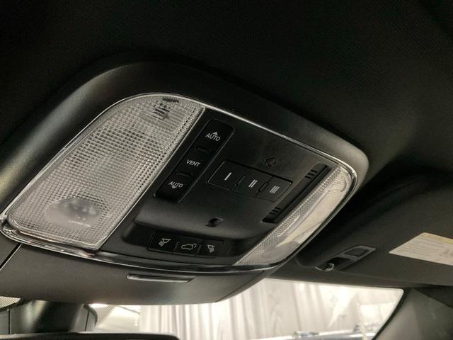 Photo of 2018 Billet Silver Metallic Clearcoat Jeep Grand Cherokee