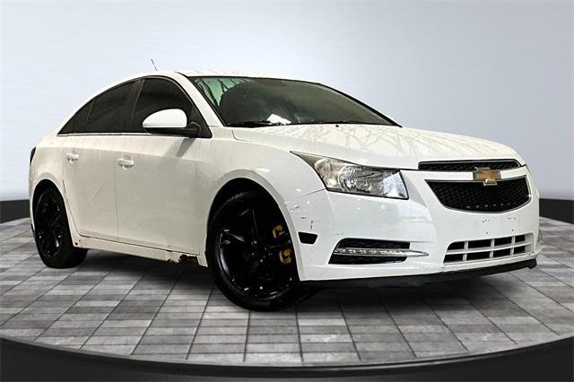 Photo of 2012 Summit White Chevrolet Cruze