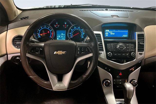 Photo of 2012 Summit White Chevrolet Cruze