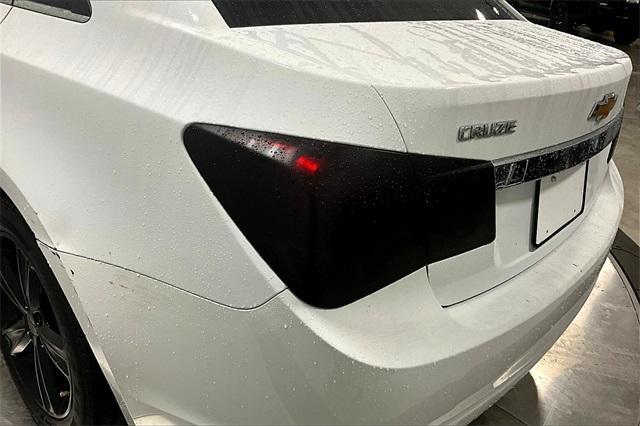 Photo of 2012 Summit White Chevrolet Cruze
