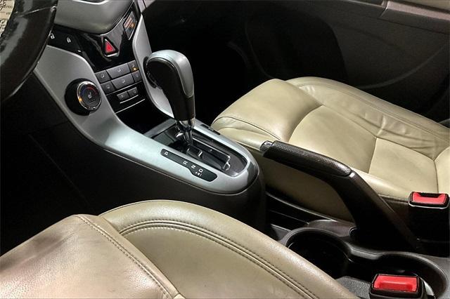 Photo of 2012 Summit White Chevrolet Cruze